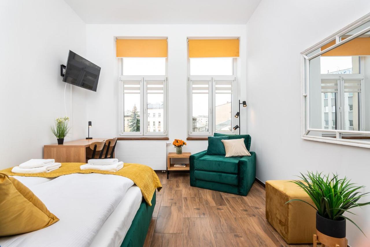 Premium Splendid Old Town Suites - By Upstairs Cracóvia Exterior foto