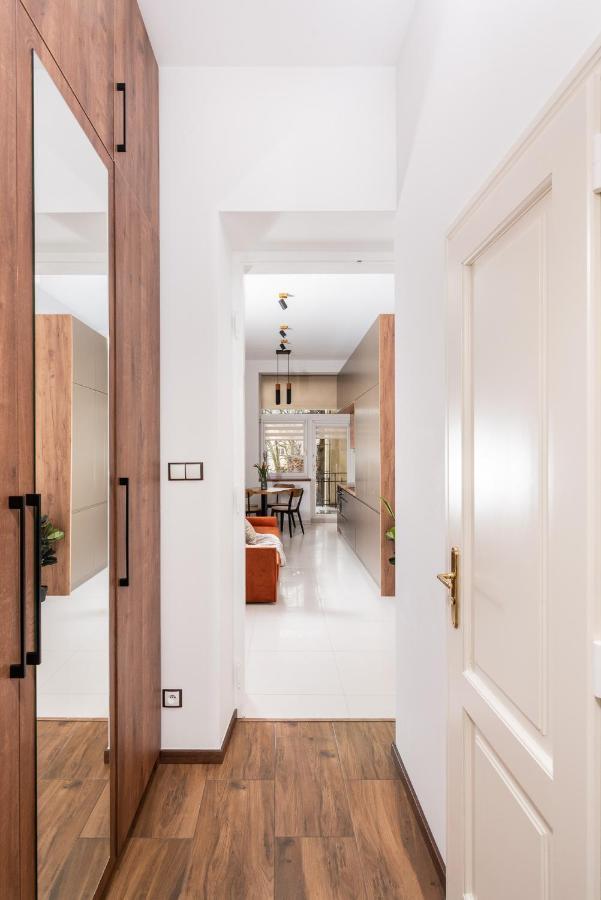 Premium Splendid Old Town Suites - By Upstairs Cracóvia Exterior foto