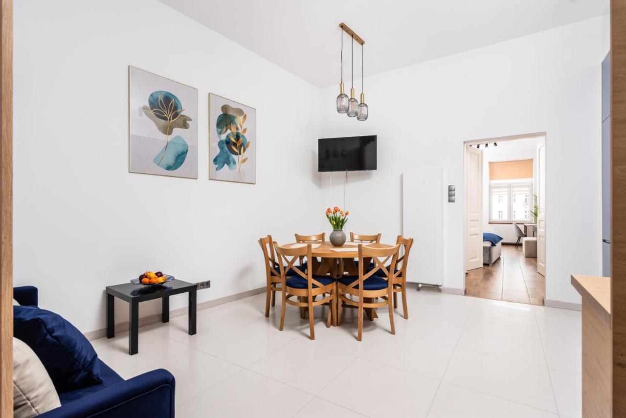 Premium Splendid Old Town Suites - By Upstairs Cracóvia Exterior foto