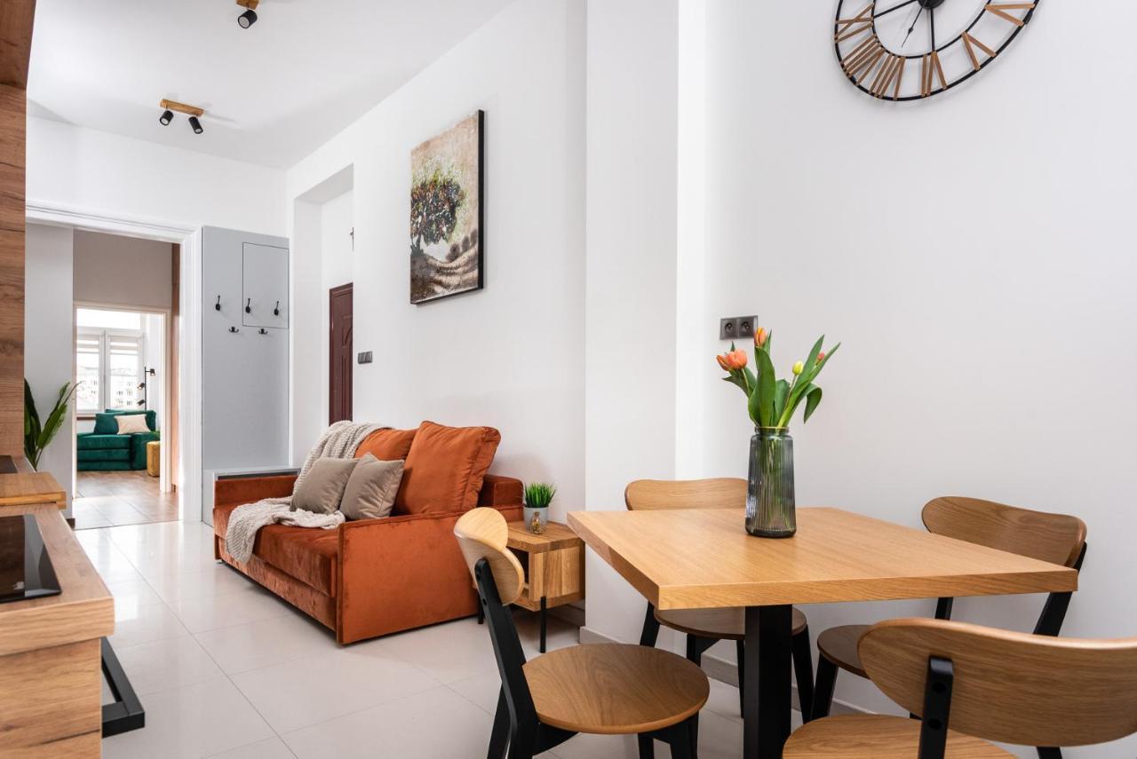 Premium Splendid Old Town Suites - By Upstairs Cracóvia Exterior foto